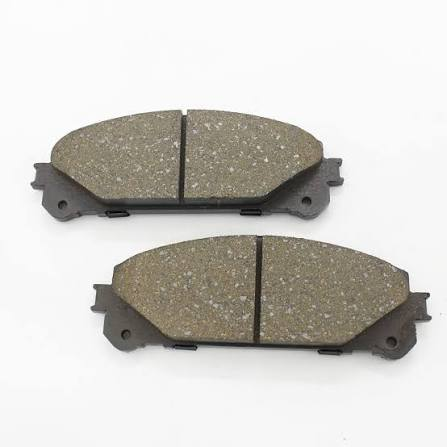 Hyundai Kia ceramic brake pad set with dual-layer friction material — OEM-grade replacement pads for front axle, wholesale from Kingmay Auto Parts China
