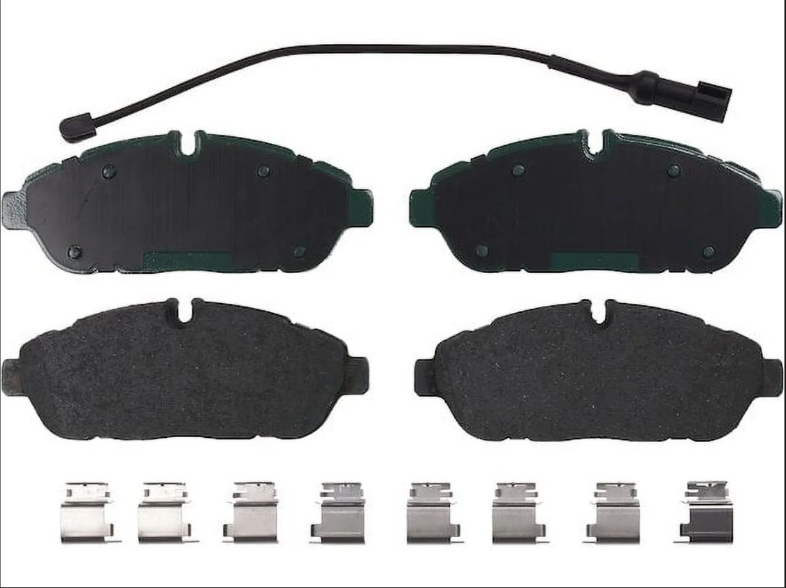 Hyundai Kia brake pad full set with wear indicator and anti-rattle clips — OEM-grade wholesale export from China