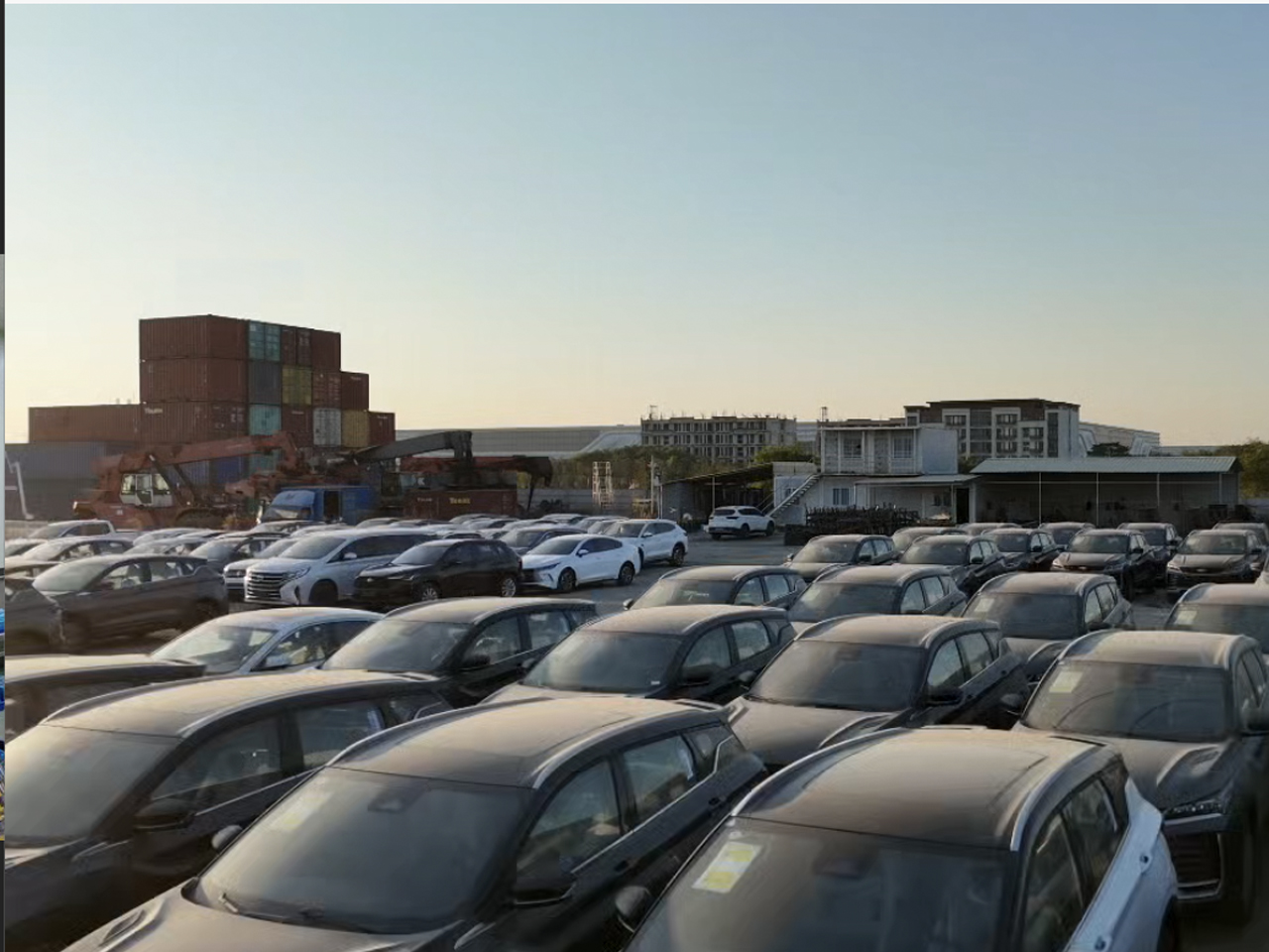 Factory container stuffing vehicles for ocean freight export Guangzhou